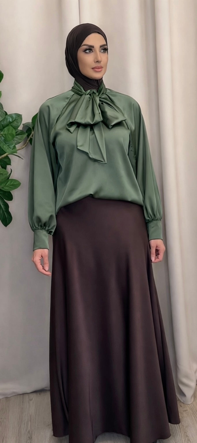 Satijn Rok
Elegant, vrouwelijk & tijdloos ✨